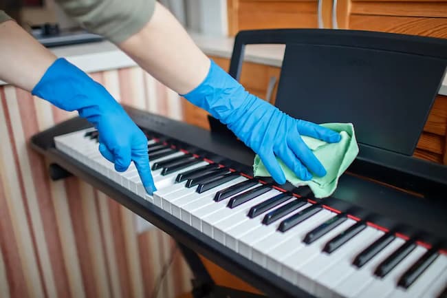  how to clean sticky digital piano keys 