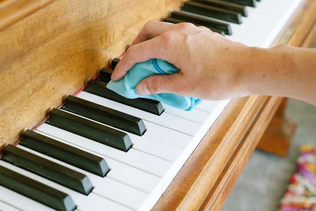 how to clean piano keys ivory
